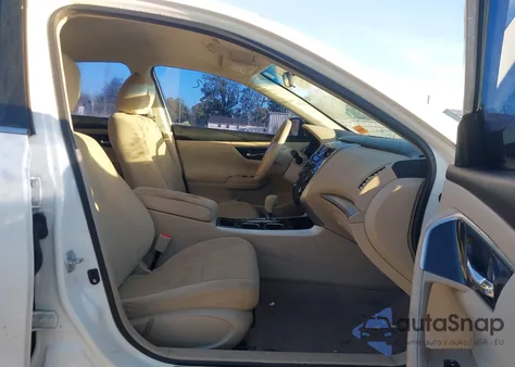 2014 Nissan Altima 2.5 S z USA, uszkodzony, nr VIN 1N4AL3AP3EN248624